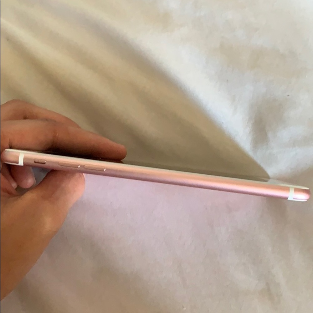 iPhone (ROSE GOLD) - Picture 5 of 6